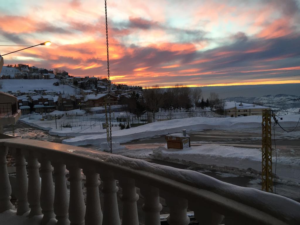 Stone Chalets Fārayyā Eksteriør billede